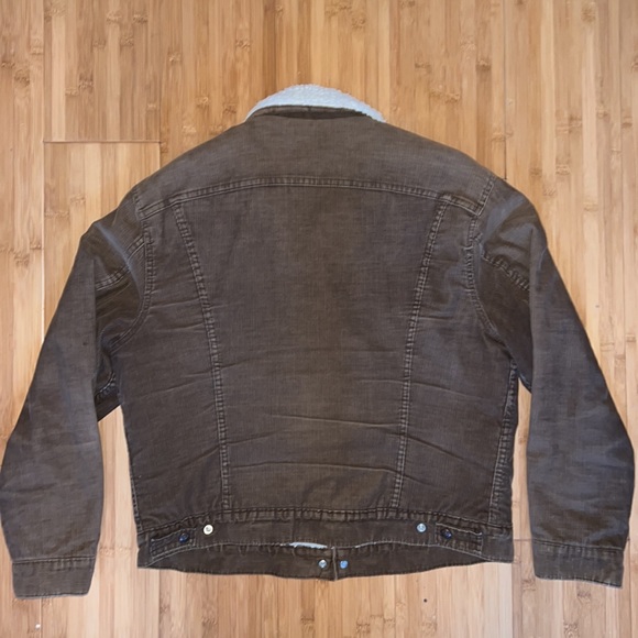 SOLD Levi’s Vintage Corduroy Sherpa Jacket - Picture 8 of 14